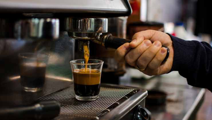 caffè al bar, pressione sui prezzi